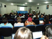 Público acompanha trabalhos do VI Workshop RedeLitoral, realizado no campus Caraguatatuba