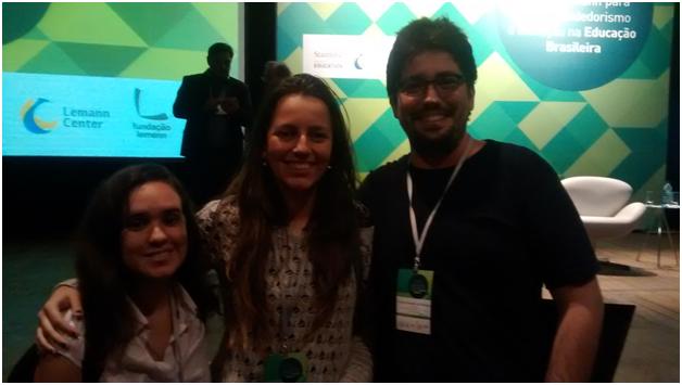 Ana Rosa, Brenda e Lucas durante o Seminário Internacional de Educação