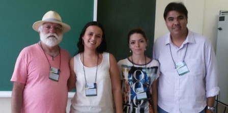 Professor João Dalton, alunas Betânia e Jade e professor Adriano