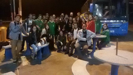 Estudantes e professores do IFSP-Caraguatatuba que estiveram no evento