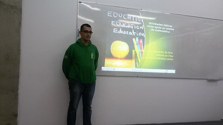 Deive na apresentação de seu trabalho acadêmico