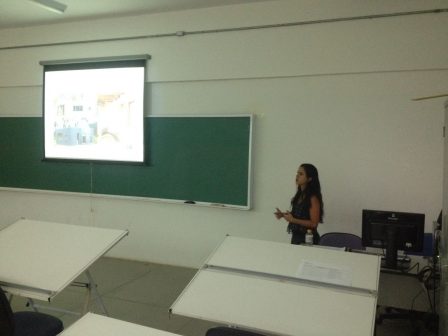 Apresentação de aluna Yasmini Torres na área de edificações