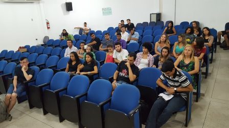 Público presente na manhã do dia 21 de outubro no auditório do IFSP-Caraguatatuba