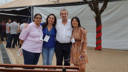 Professor Ricardo junto com Camila, Priscila e Érica, da equipe da PRP e que foram fundamentais para que o 7º CONICT acontecesse com sucesso