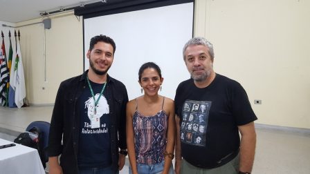 Professor Alex, Thiffany e professor Ricardo 