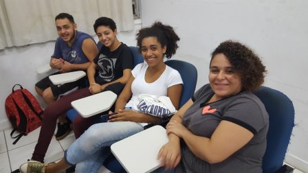 Victor Hugo, Rafaela, Izabela e Juliana, estudantes do IFSP que participaram deste cinedebate 