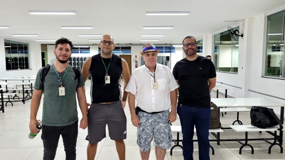 Imagem 2 Professores Alex Ronaldo Ricardo e José Roberto