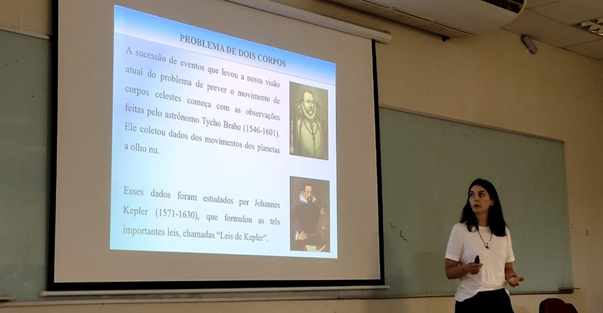 Imagem 21 Palestra da professora Vivian Gomes