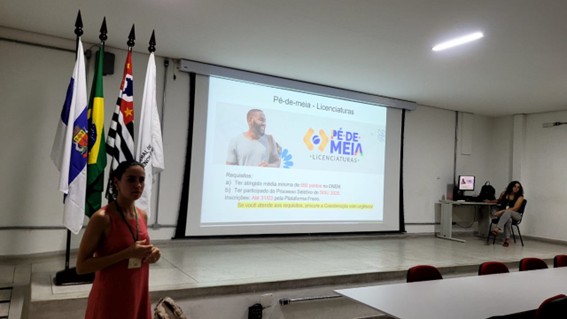 Imagem 3 Explicações fornecidas pela professora Natália