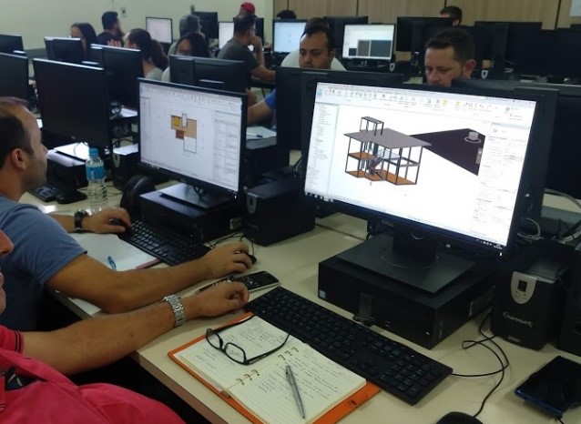 Trabalhos desenvolvidos pelos alunos nas aulas do curso FIC de REVIT