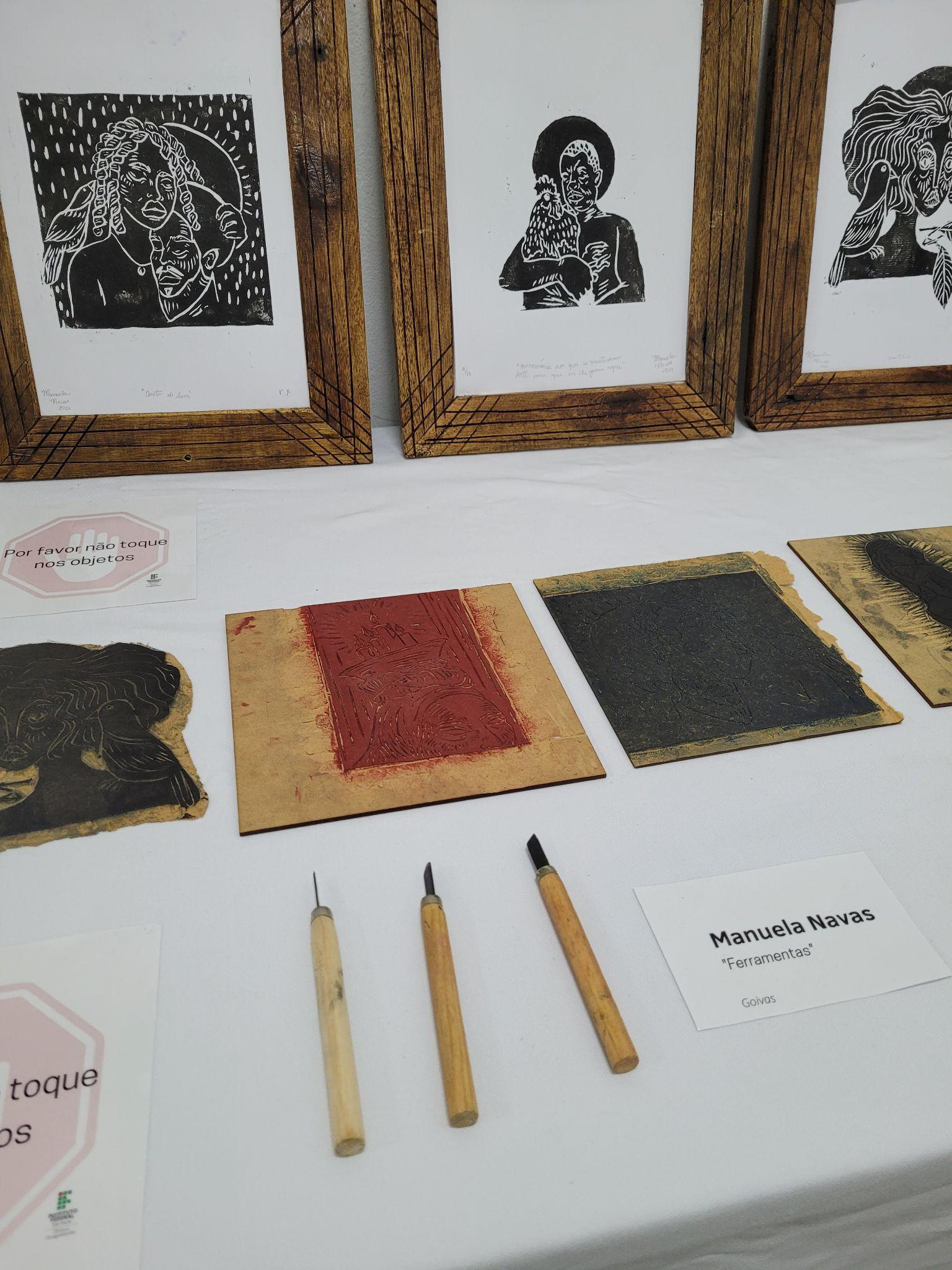 Exposição de xilogravura da artista Manuela Navas