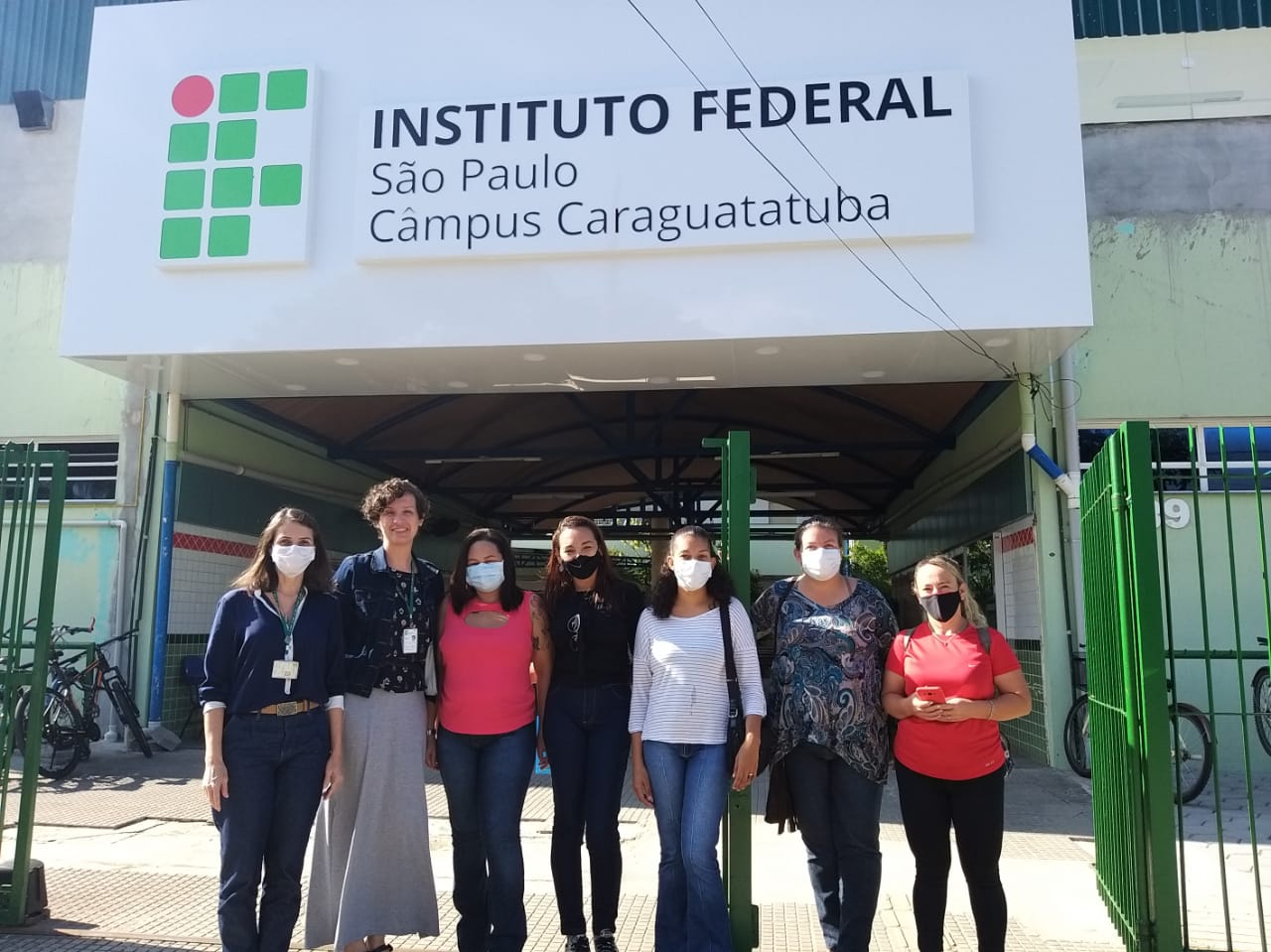 Equipe do IFSP recebe usuárias do Programa Acessuas para conhecerem o câmpus