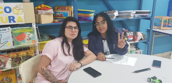 Imagem 15 – Michele e a jovem estudante Ágatha