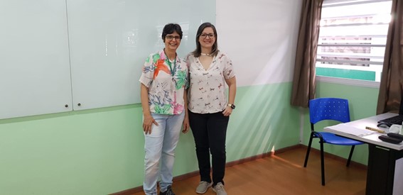 Imagem 1 – Professoras Cristina Meyer e Mariana Aiub