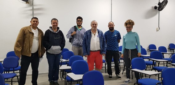 Imagem 7 – Rommel, Altivo, Rick, Ricardo, Henrique e Julia, na reunião no IFSP