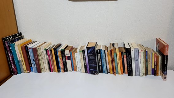 Imagem 2 – Livros doados para a biblioteca do IFSP-Caraguatatuba
