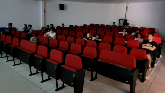 Imagem 2 – Público que assistiu ao filme Ágora