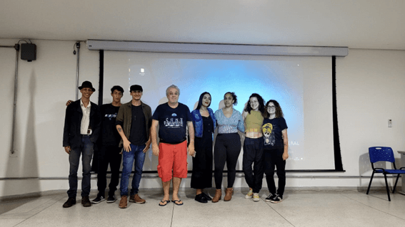 Imagem 2 – Jonathan, Elian, José, Ricardo, Emily, Livia, Bruna e Leticia