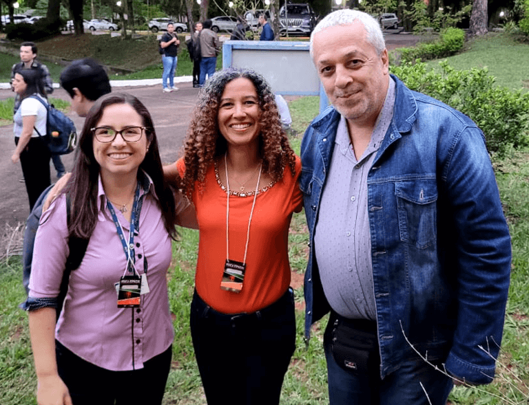 Imagem 3 – Professores Livia, Eliah e Ricardo