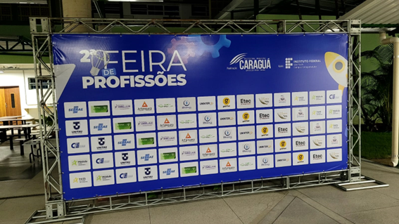 Imagem 1 – Painel sobre a Feira das Profissões