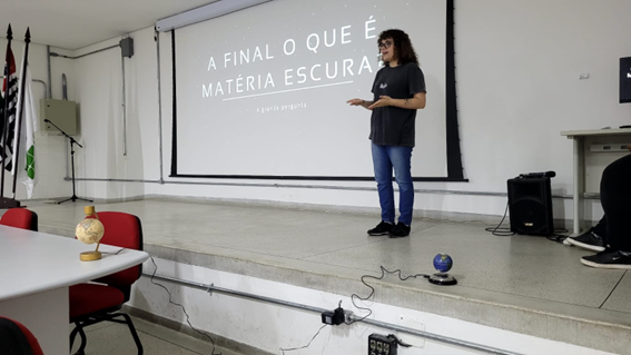 Imagem 25 – Leticia em sua apresentação na sexta-feira