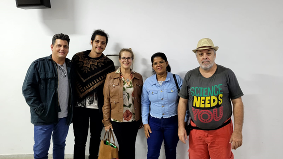 Imagem 16 – Glauco, Lucas, Leila, Luiza e Ricardo