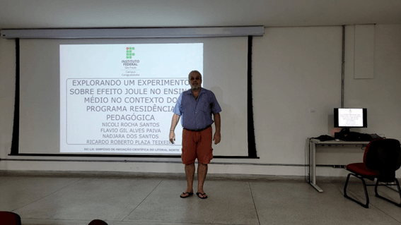 Imagem 14 – Professor Ricardo Roberto Plaza Teixeira