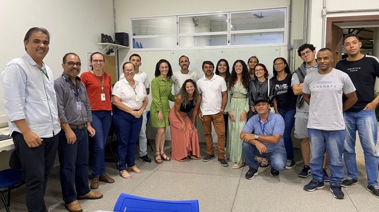 Palestrante Sr. Carlos Tobias, docentes e alunos do curso técnico em edificações do IFSP Campus Caraguatatuba