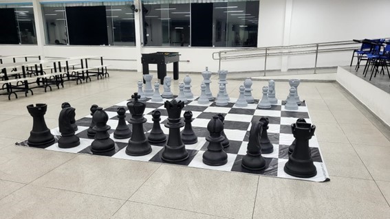 Imagem 5 – Tabuleiro de Xadrez Gigante no andar superior do IFSP-Caraguatatuba