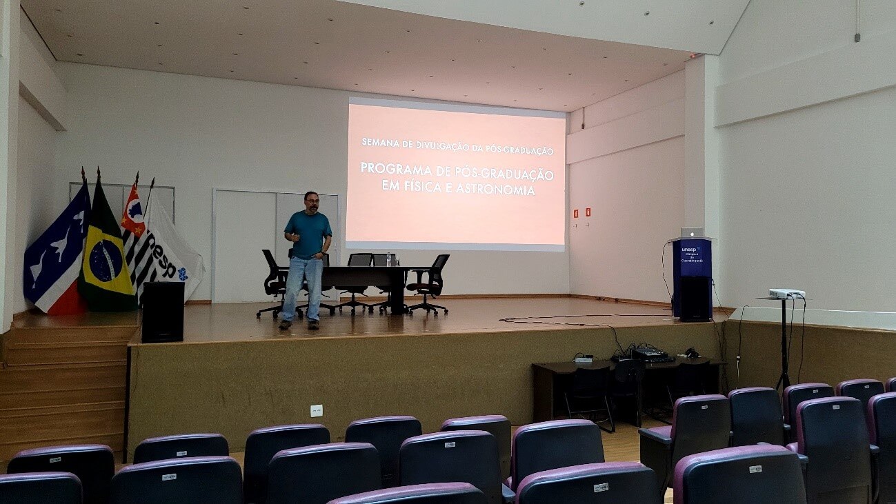 Imagem 28 – Palestra sobre como ingressar no Programa de Pós-Graduação em Física e Astronomia da UNESP de Guaratinguetá
