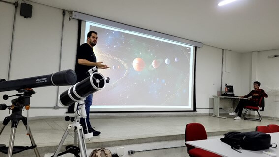 Imagem 10 – Slide sobre o Sistema Solar