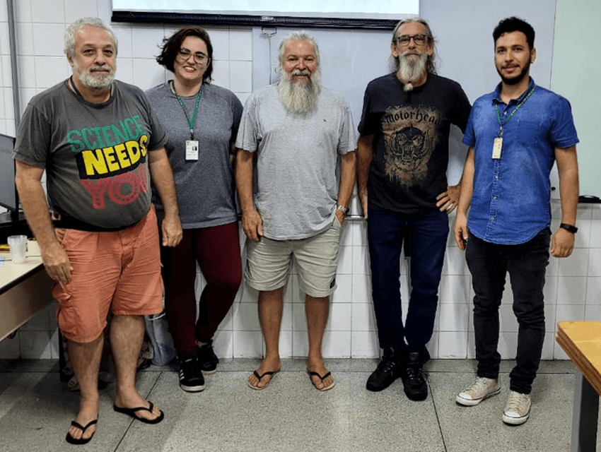 Imagem 2 – Professores Ricardo, Larissa, Roberto, Osvaldo e Alex