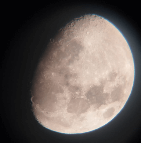 Imagem 7 – Foto da Lua observada por um telescópio