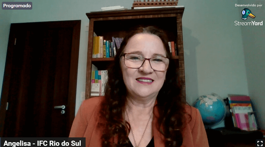 Imagem 1 – Professora Angelisa Benetti Clebsch