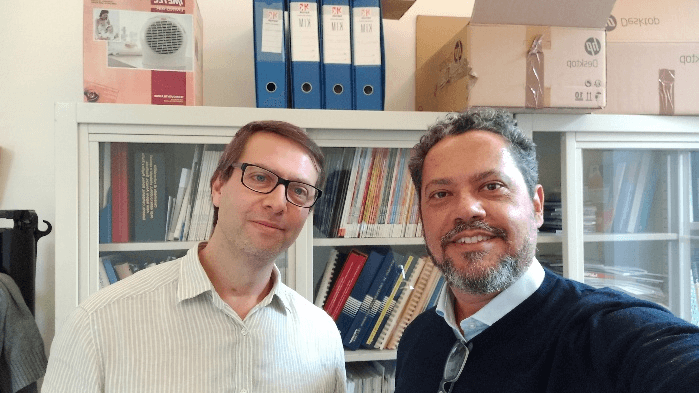 Foto 05: Professores Davide Lavorato (Roma Tre) e José Américo (IFSP).