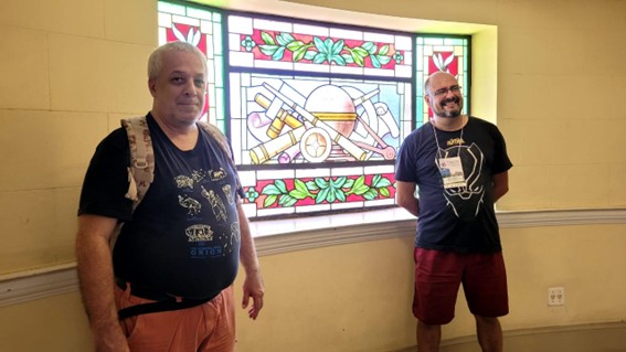 Imagem 13 – Professores Ricardo Plaza e Jonny Nelson no Observatório Nacional