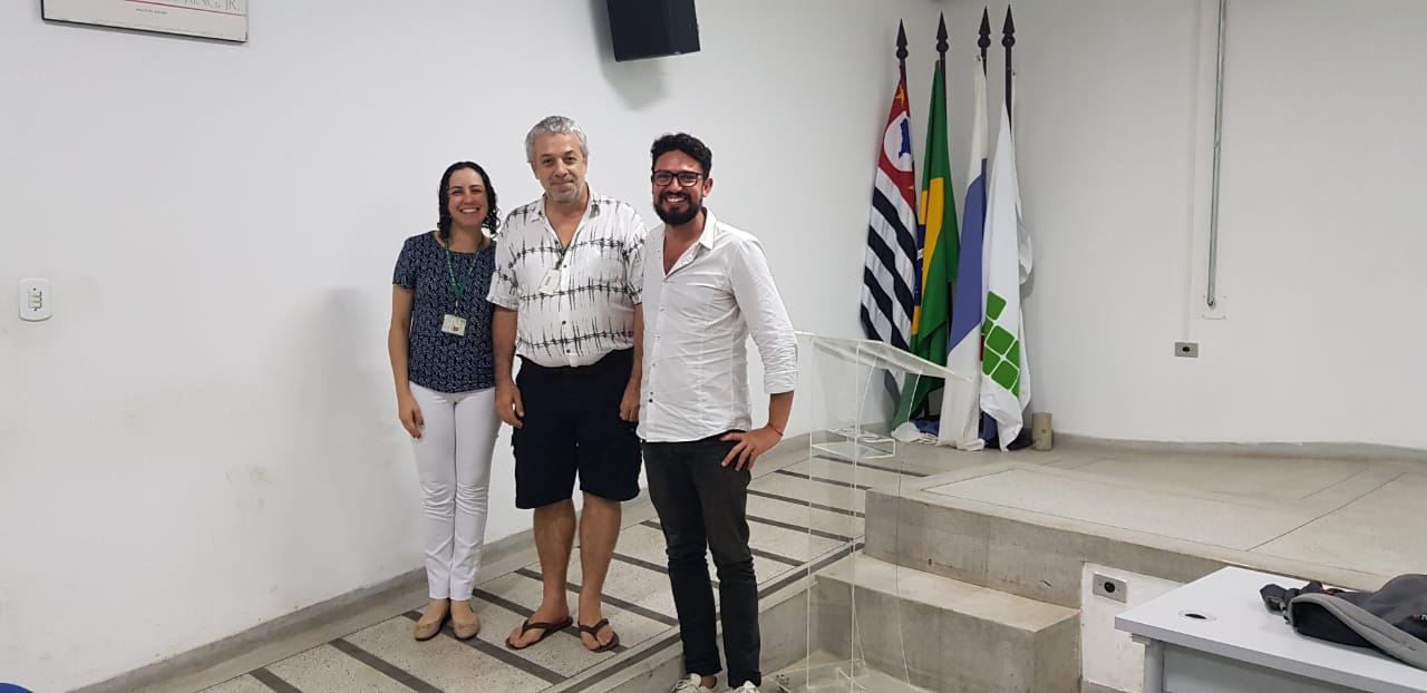 Professores Natália, Ricardo e Francisco na sessão de 2ª feira de noite