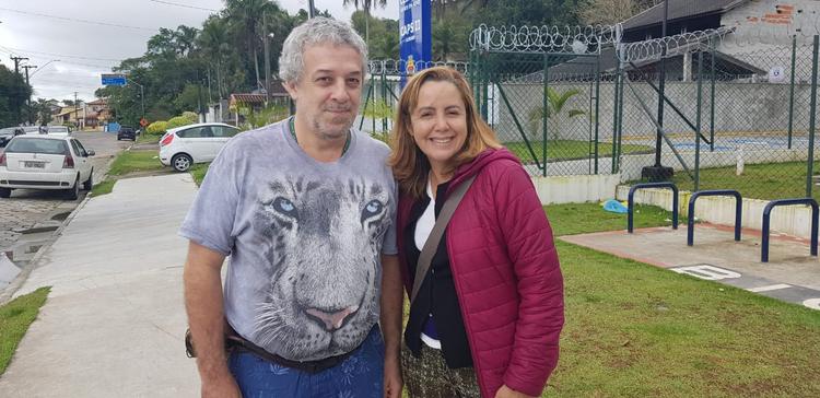 Foto: Professor Ricardo juntamente com a psicóloga Giseli