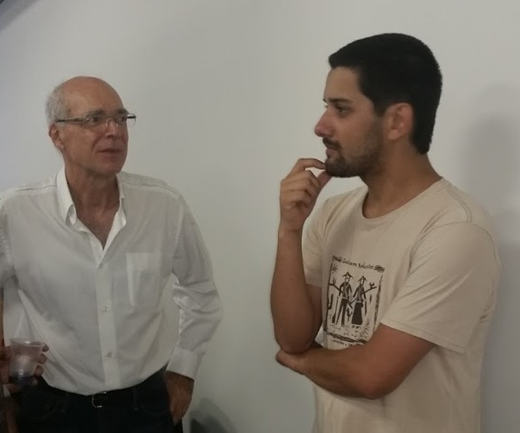 Professor Vito Vanin e estudante Gustavo de Andrade