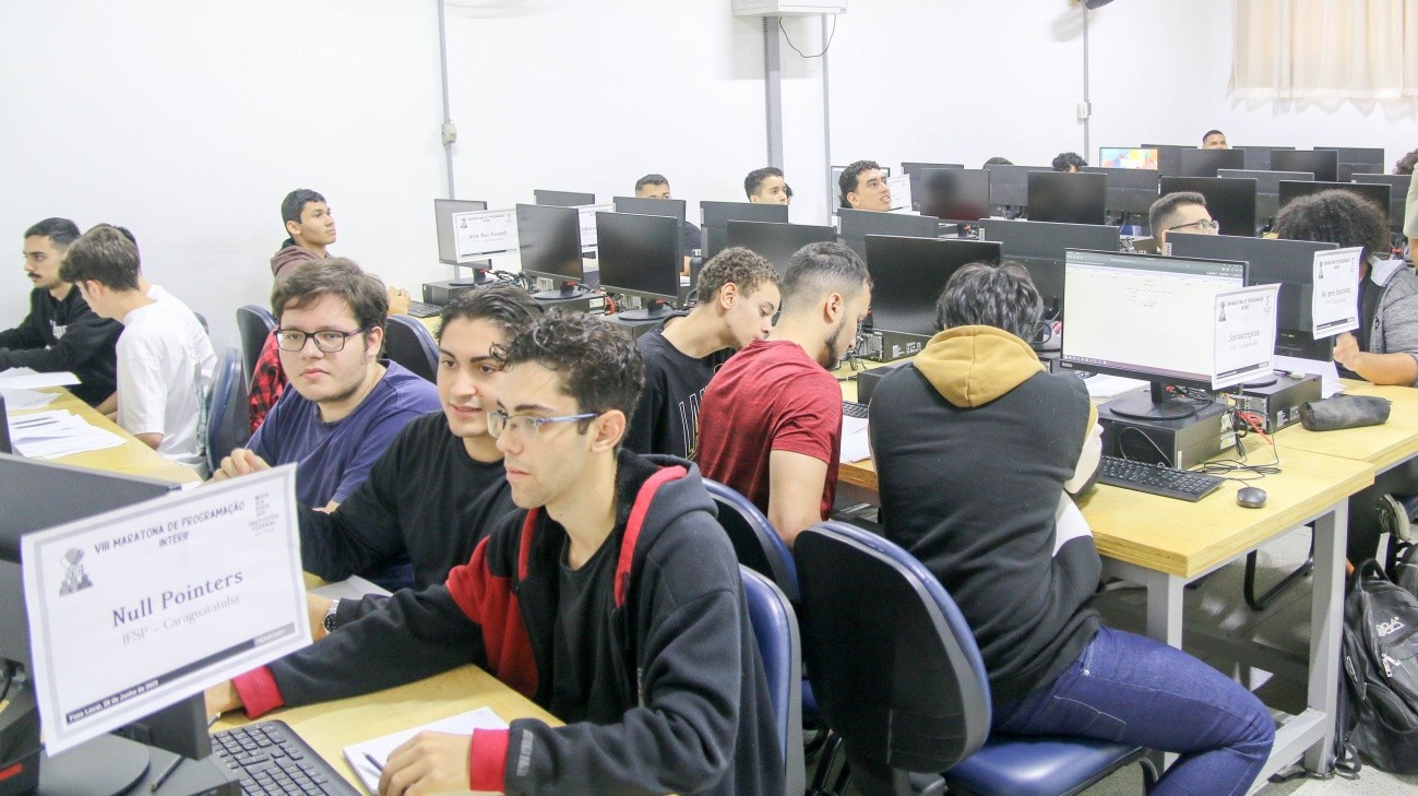 Imagem 2: equipes participando do InterIF
