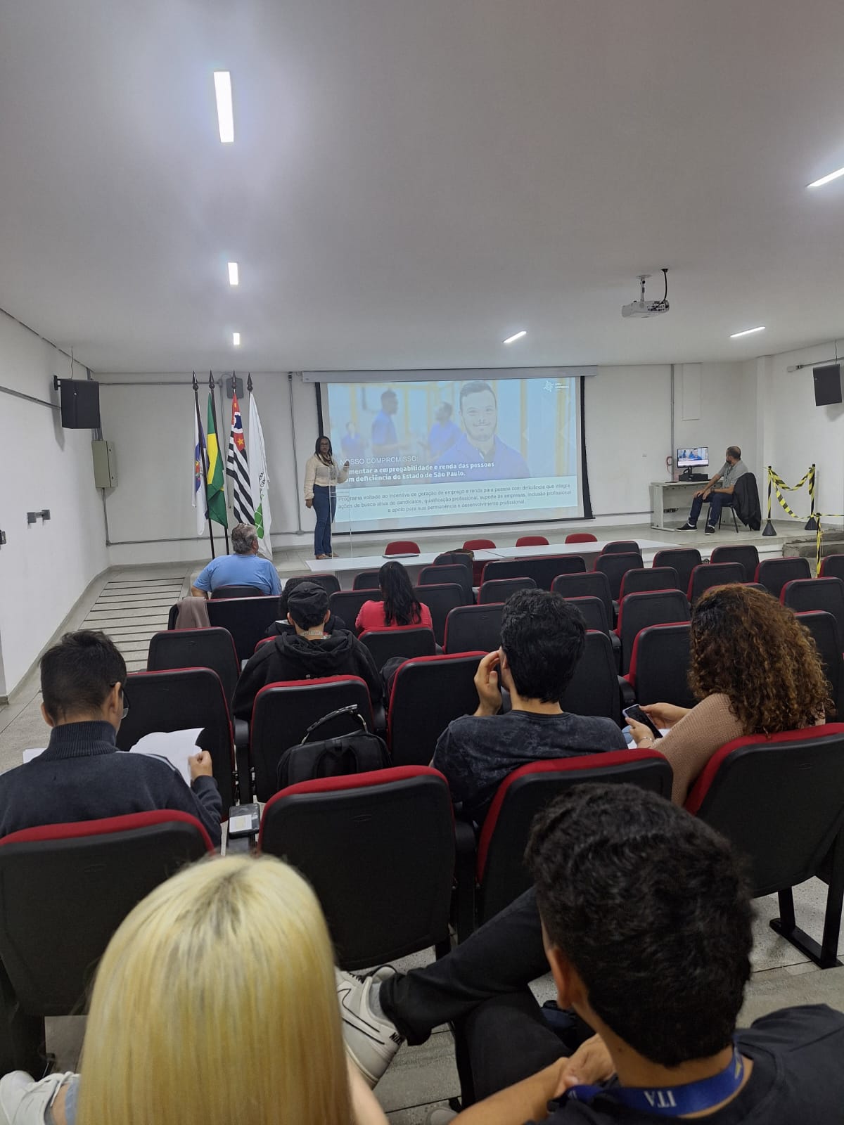 Imagem 1: apresentação do Programa “Meu Emprego Inclusivo”
