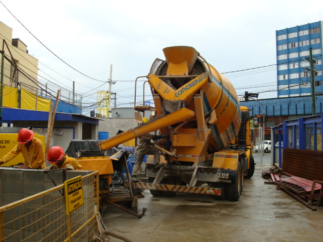 Imagem 1: aplicação de concreto usinado em obra