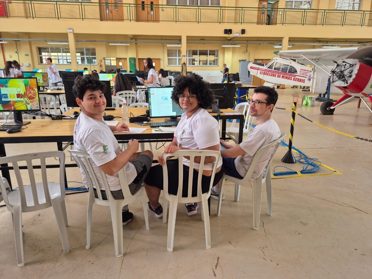 Imagem 2: equipe “No Meu Funciona” durante a VIII InterIF, em São Carlos