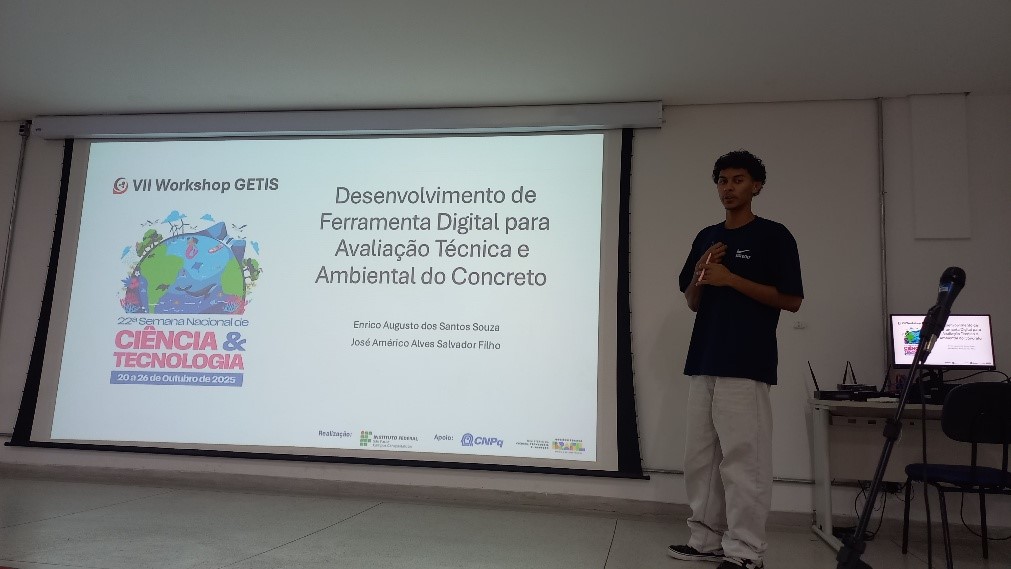 Imagem 15: Enrico em sua apresentação