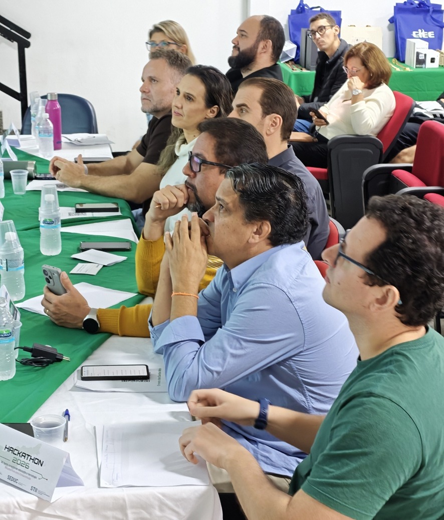 Imagem 4: As equipes apresentaram suas soluções para uma banca multidisciplinar formada por especialistas convidados.