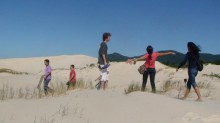 Momento de descontração dos alunos nas Dunas da Joaquina