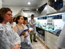 Durante aula prática, os alunos do Técnico em Aquicultura puderam observar a rotina de trabalho dos técnicos da Sabesp