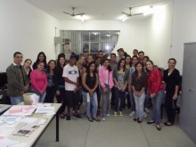 Turma de alunos da Escola Áurea, de Ubatuba, foram acompanhado por alunos e professores do campus Caraguá em Laboratório de Matemática