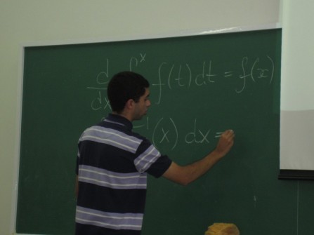 Carlos exemplificando o uso do Teorema Fundamental do Cálculo