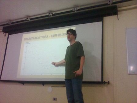 Apresentação de uma das transparências do trabalho de Pedro Vinícius